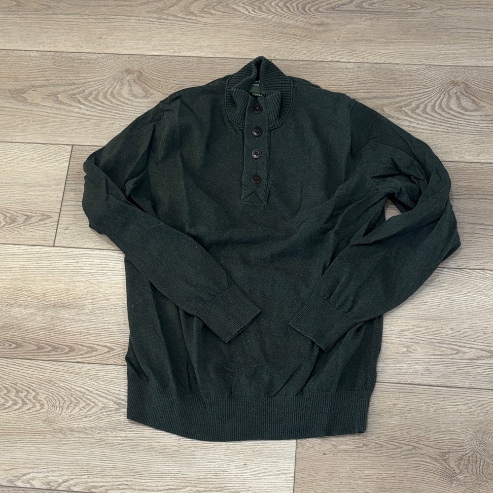 Eddie Bauer Men's Forest Green Crewneck Sweater